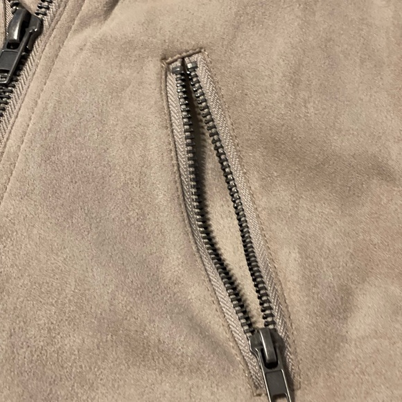 Philosophy Vest - Picture 7 of 8